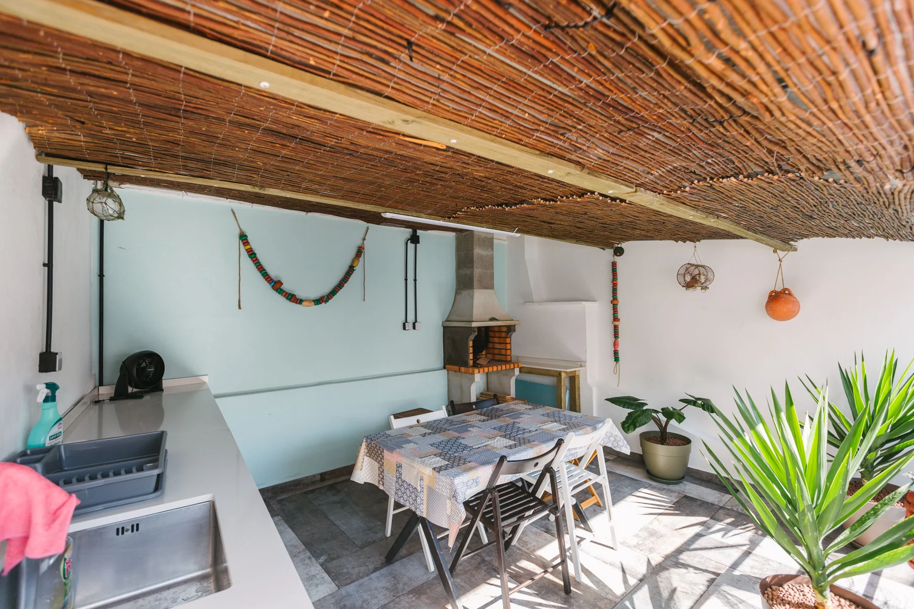 Terraço e churrasqueira partilhados