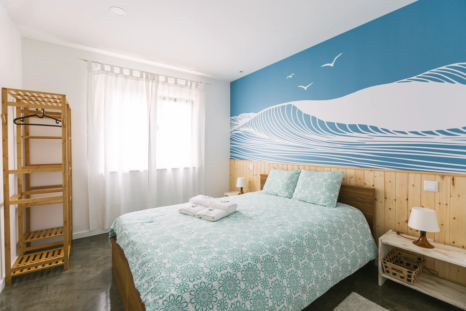 Quarto com cama de casal